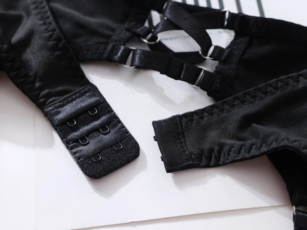 Velour Bind™ Open-Bra Lingerie Set