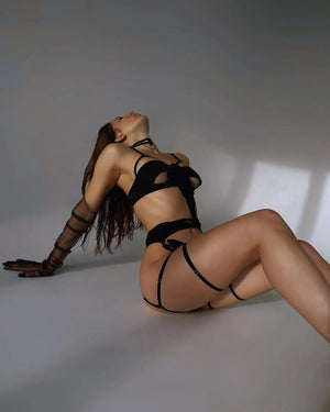 Velour Bind™ Open-Bra Lingerie Set