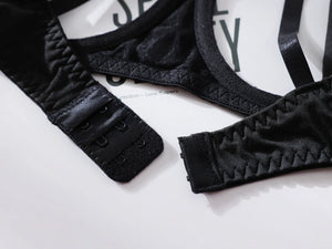 Velour Bind™ Open-Bra Lingerie Set
