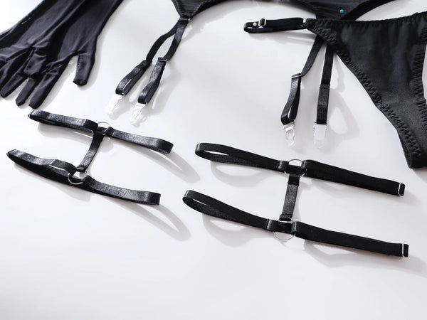 Velour Bind™ Open-Bra Lingerie Set